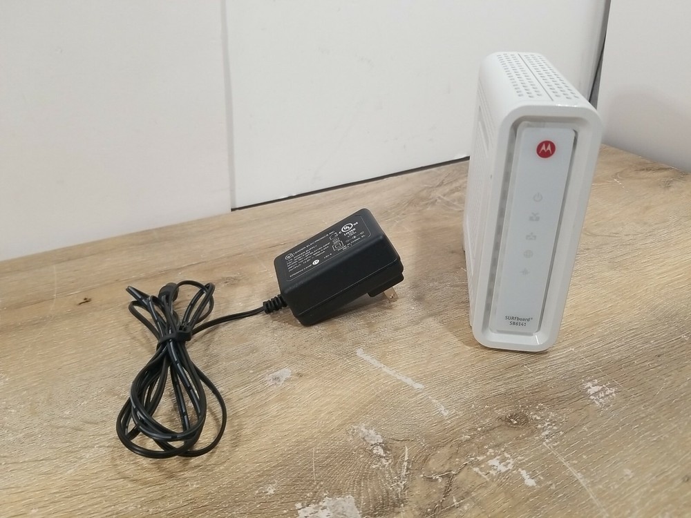 (Read description) Motorola SURFboard (SB6141) 300 Mbps Modem