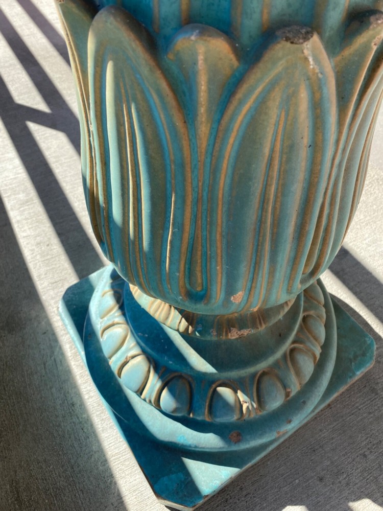Authentic antique Mayolica column, architectural, very decorative, turquoise