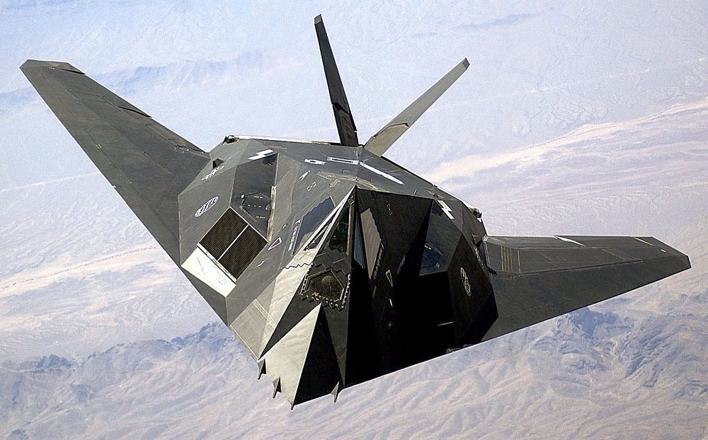 LOCKHEED-MARTIN SKUNK WORKS ADP LOCKHEED vêlkrö PATCH: F-117A Stealth Nighthawk