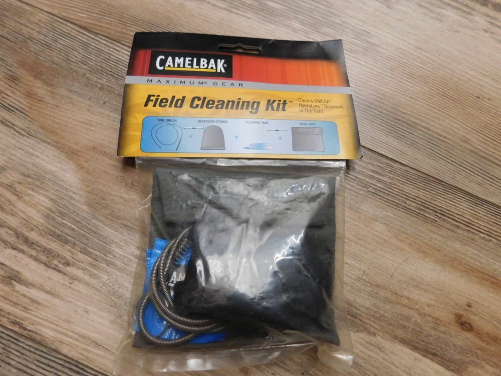 CAMELBAK FIELD CLEANING KIT  NEW