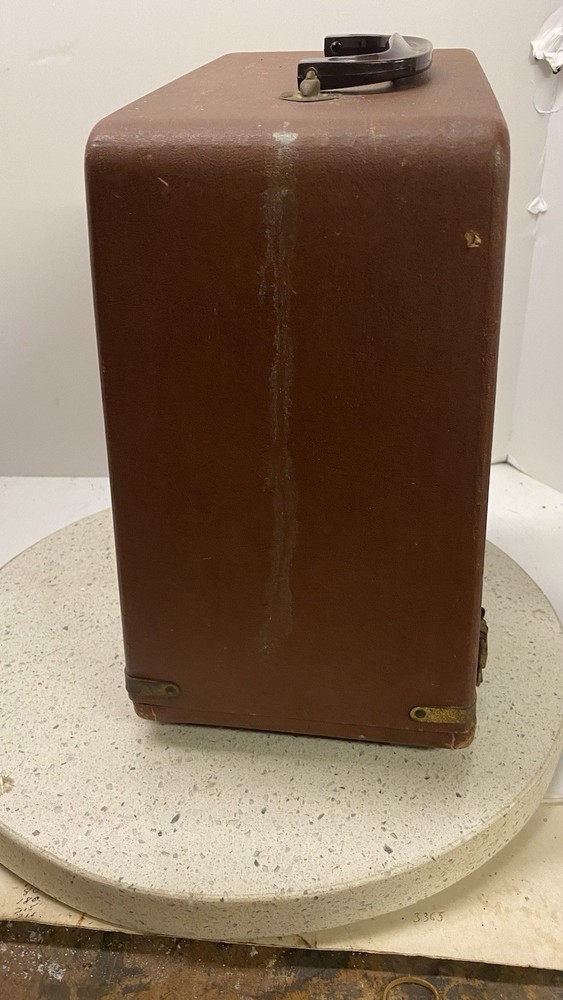 Antique 8mm Keystone Eighty Projector Tested W/Carrying Case