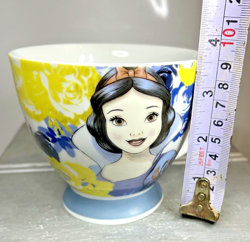 Snow White Disney Mug Collectable Drinkware
