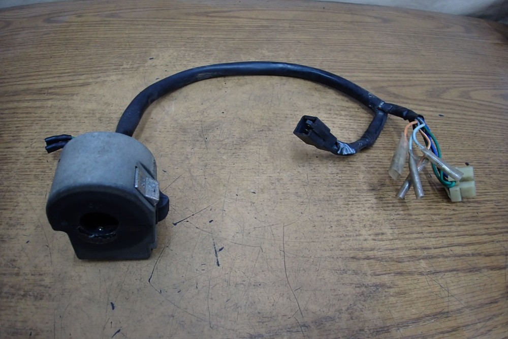 1982 HONDA MAGNA VF750C LEFT HAND SWITCH CONTROL