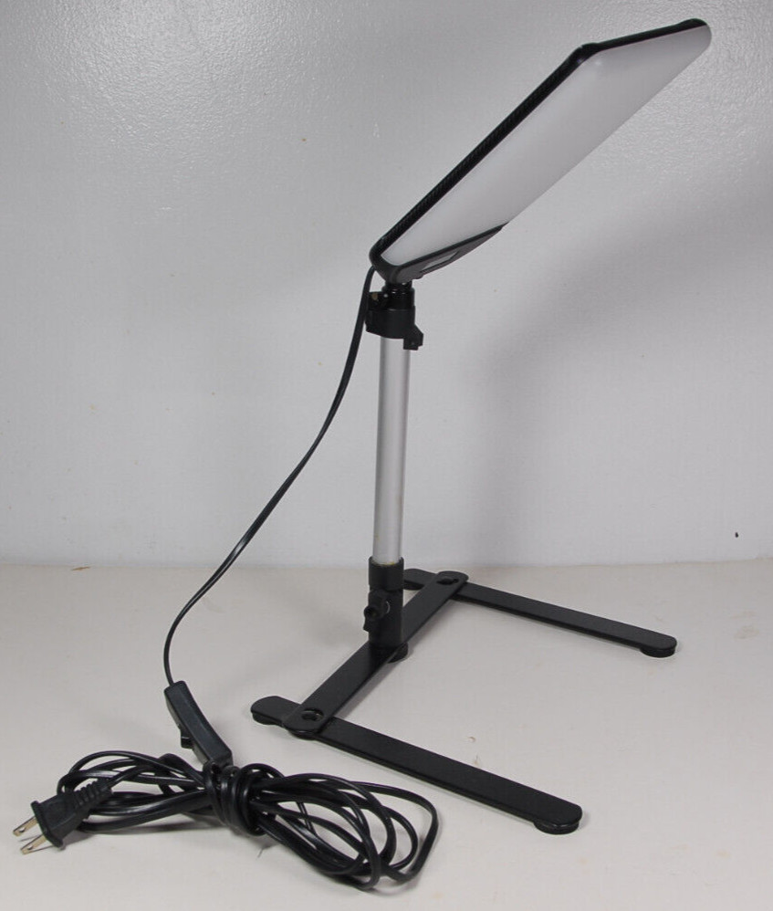 ALZO 100 LED Light w/Table Stand