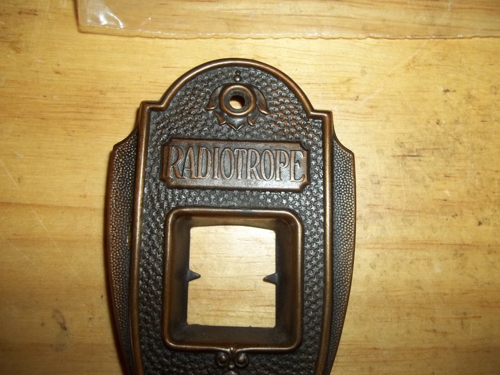 Radiotrope Apex Model # ? Dial Escutcheon