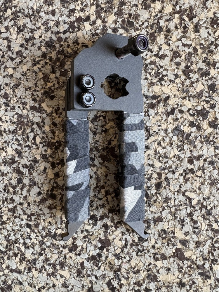 Lone Wolf Custom Gear Sidekick