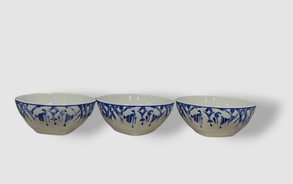 Neiman Marcus 11-Piece Haryana Blue Rim Dinnerware