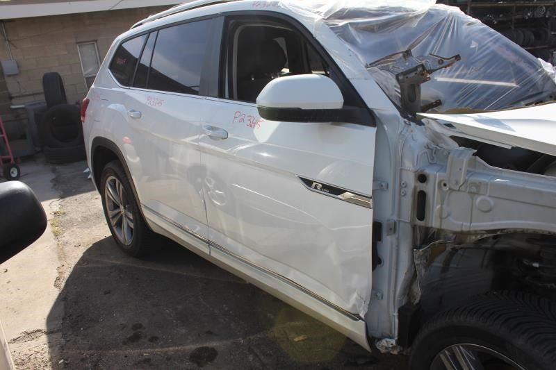 Camera/Projector Camera Front Windshield Mounted Fits 18 ATLAS 582312