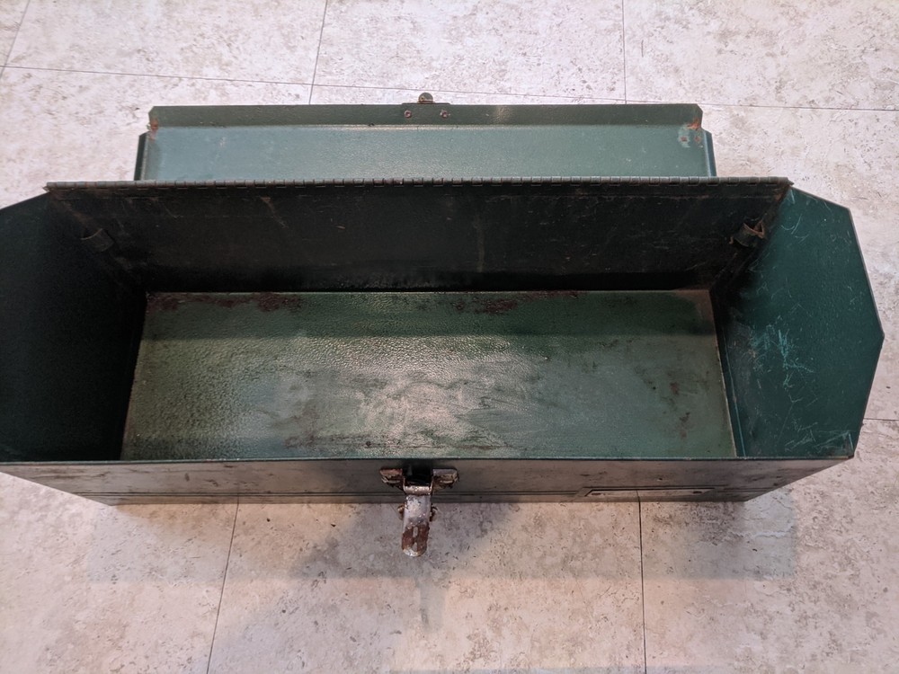 Vintage S-K Green Tool Box With Removable Tray