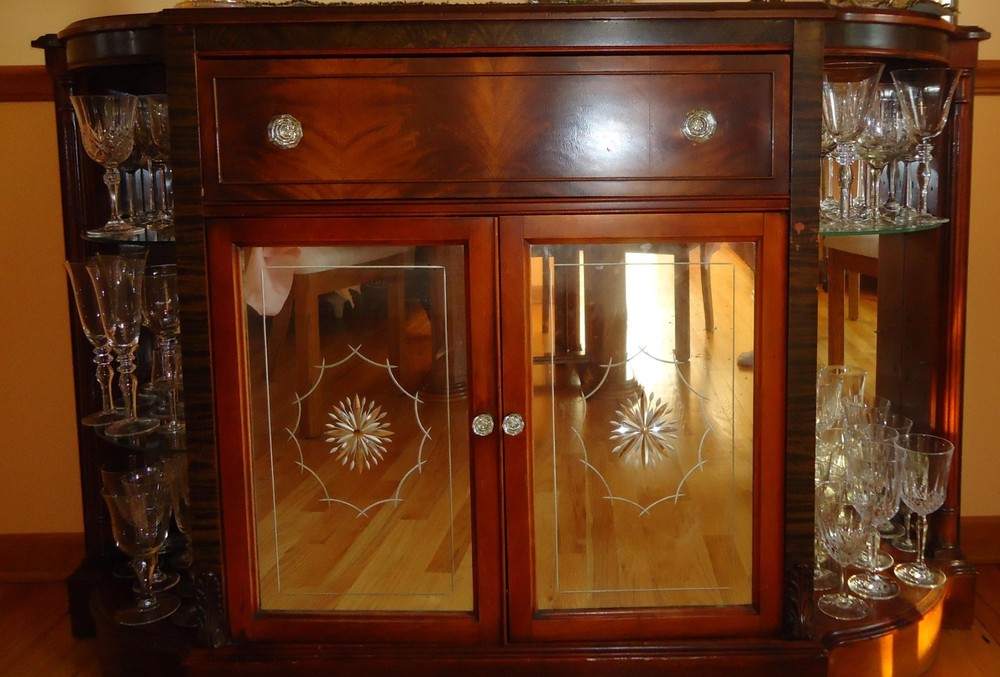 1890s Antique Buffet/ Crezenda