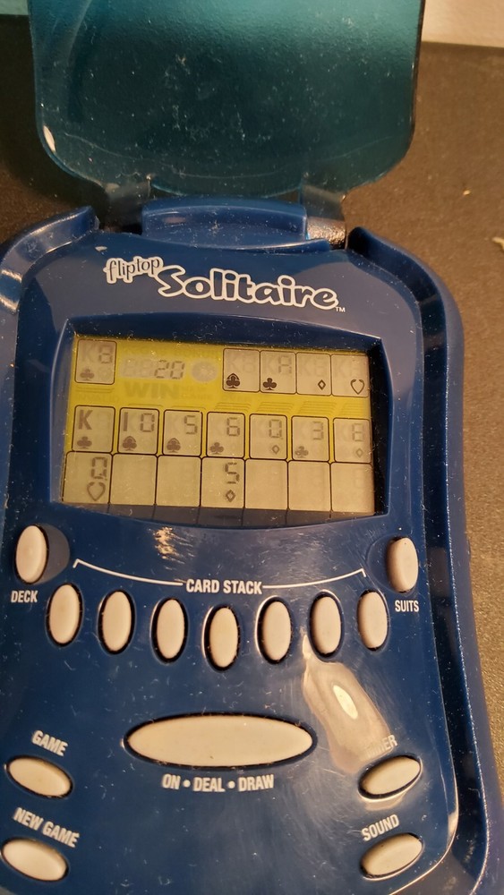 Rasica Fliptop Solitaire Lighted Electronic Handheld Game, Works