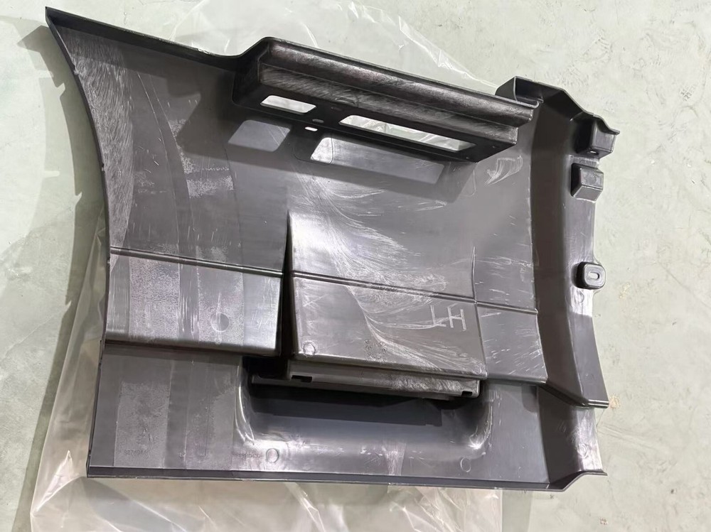 Rear Step Fairing Panel for Volvo VNL 2018-2023 Left Driver Side /41"