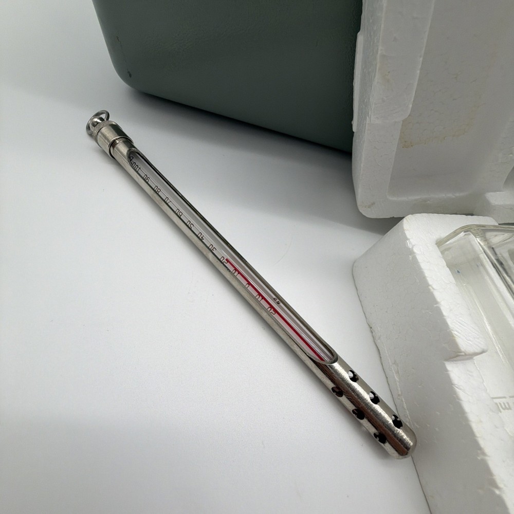 HACH DREL DR/2000 Direct Reading Spectrophotometer Water Testing Kit READ