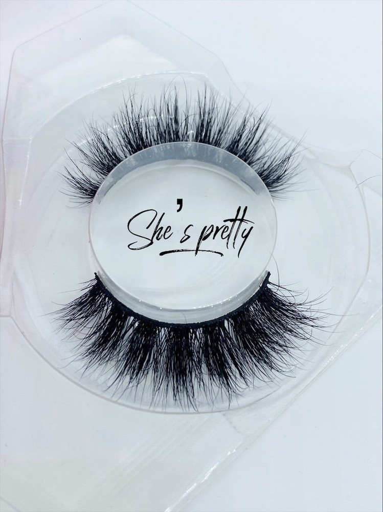 Clearance- SHE’S PRETTY Lash Strips