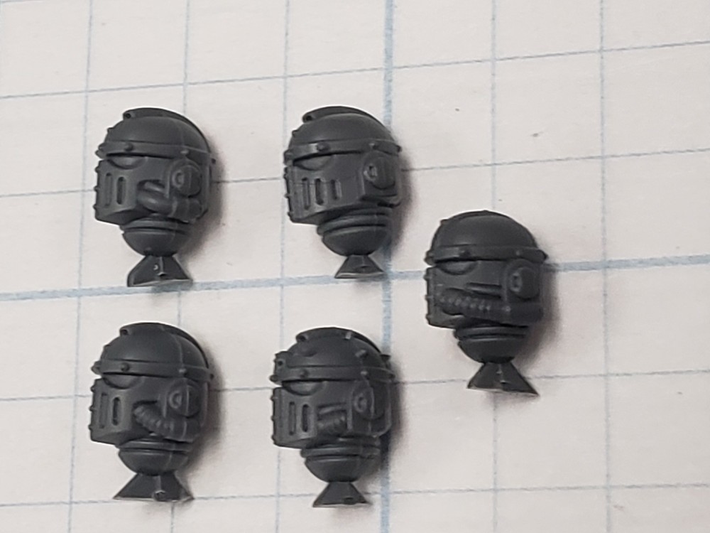 Warhammer 40k Iron Warriors Bits Upgrades Bionic Helmet Heads x5 Set #01