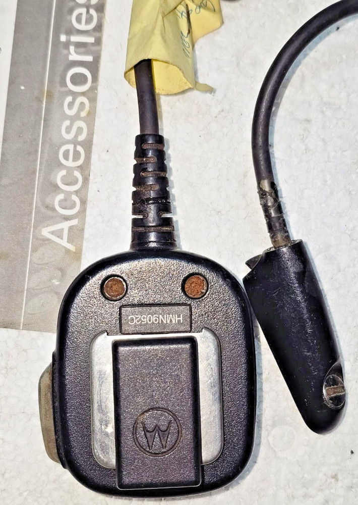 Motorola HMN9052C remote speaker microphone