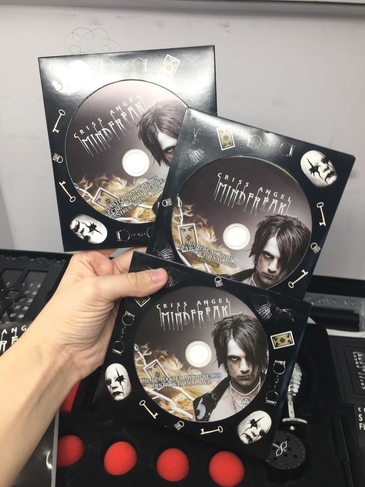 Criss Angel Mindfreak Ultimate Magic Kit with Instructional DVDs