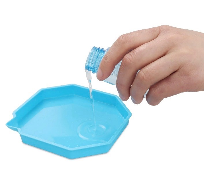 Light Up Bubble Gun Blower Machine with Solution Tray 1000s Bubbles Per Minute