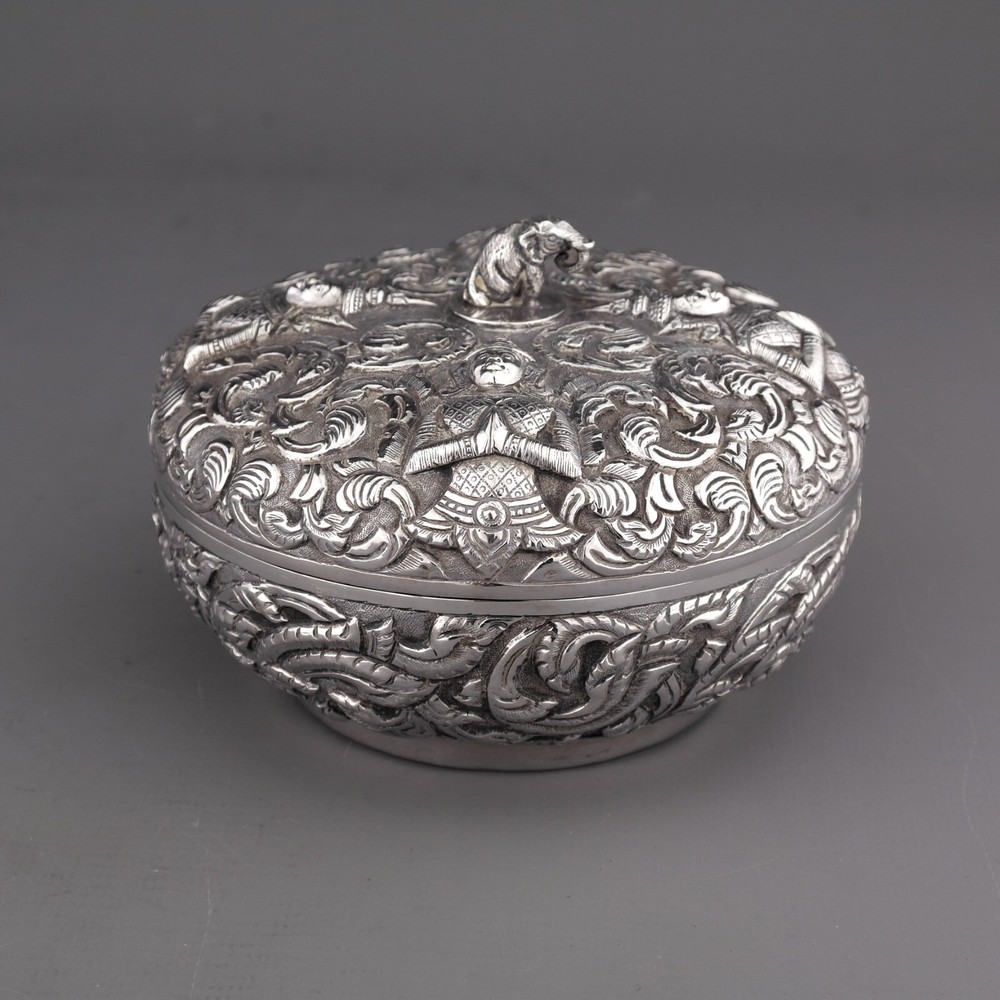 Antique Ornate Solid Sterling Silver Thai Thepanom Repousse Lidded Bowl.