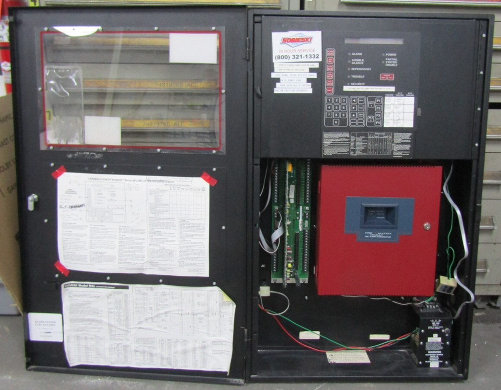😀 SIEMENS CERBERUS PYROTRONICS FIRE ALARM PANEL W/ KEYS MXL