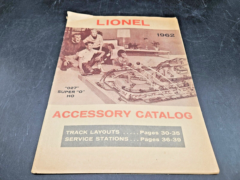 1962 LIONEL CATALOG Toy Train & Accessory Postwar catalog