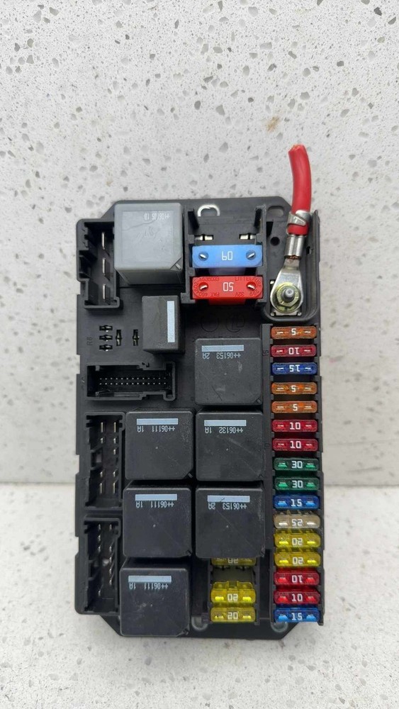 03 04 05 06 RANGE ROVER Engine Fuse Box
