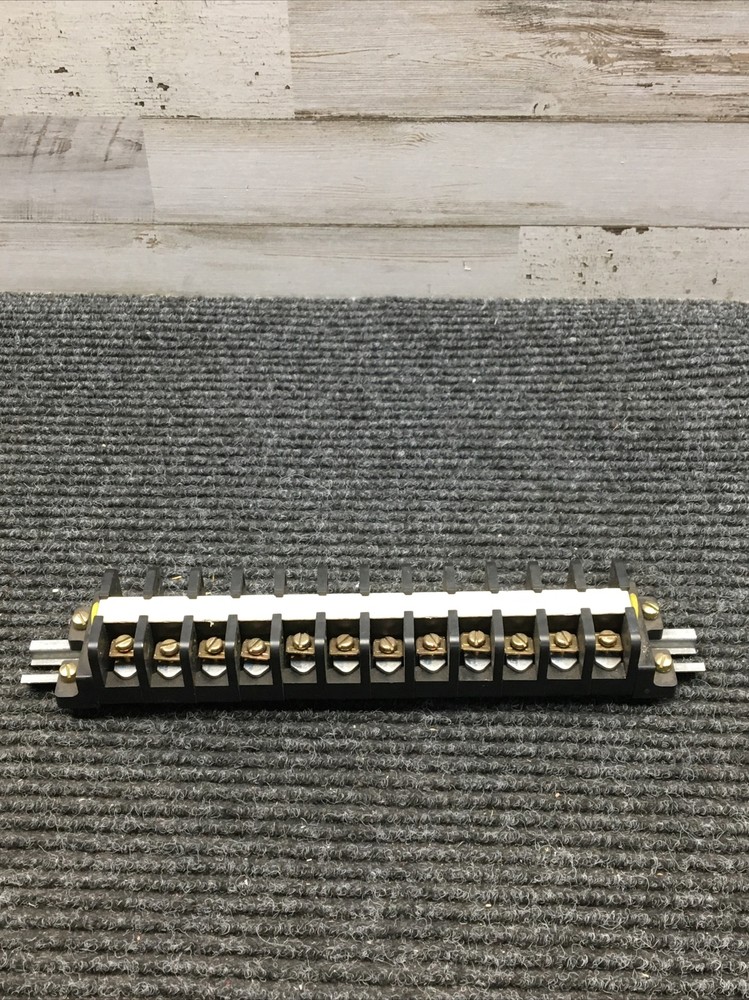 Used Square D I828-C19 Terminal Block