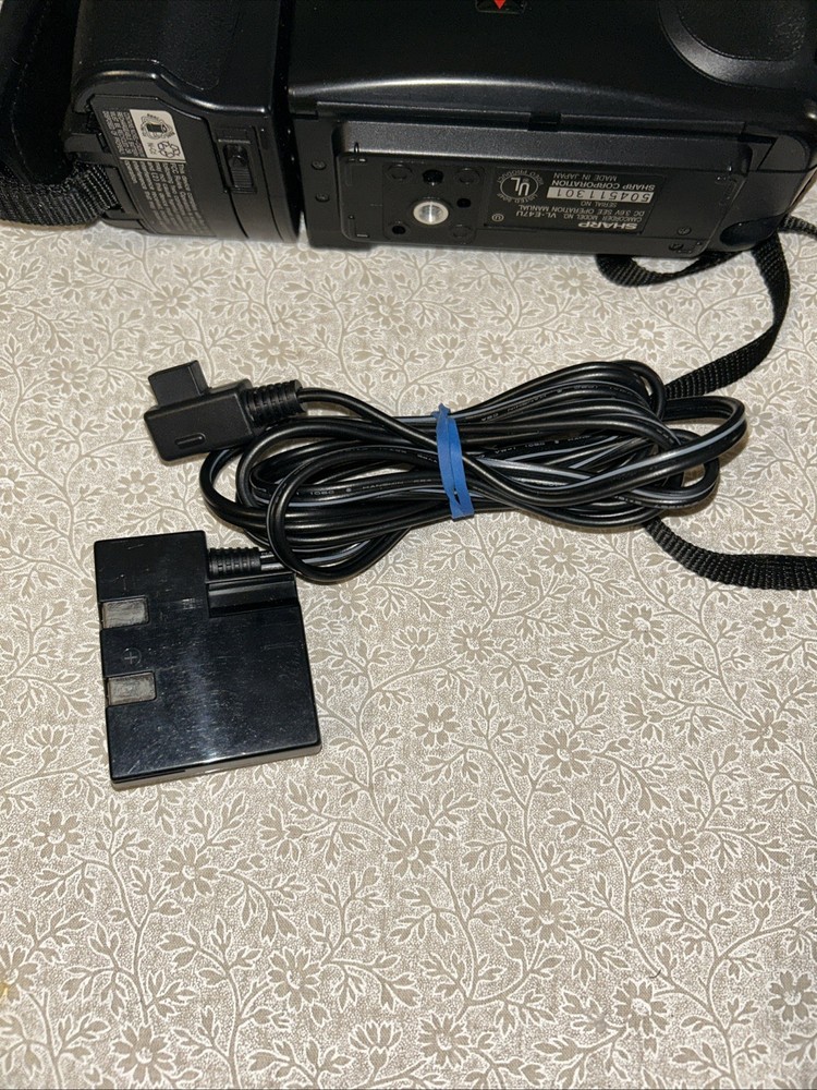 Sharp Liquid Crystal Video Camera Vl-E47 & Accessories