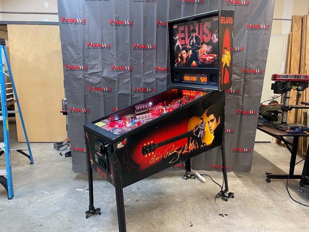 Elvis by Stern Pinball Machine - 2330