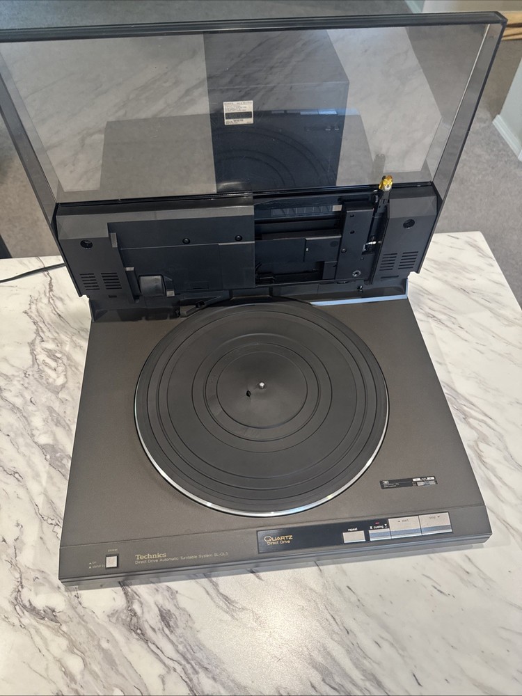 Technics Automatic Turntable System SL-QL5 Quartz Direct Drive