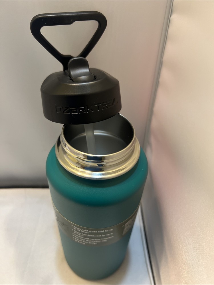 Ozark Trail 32 oz Water Bottle