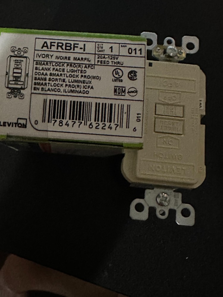 LEVITON AFRBF-I SMARTLOCK PRO AFCI BLANK FACE LIGHTED