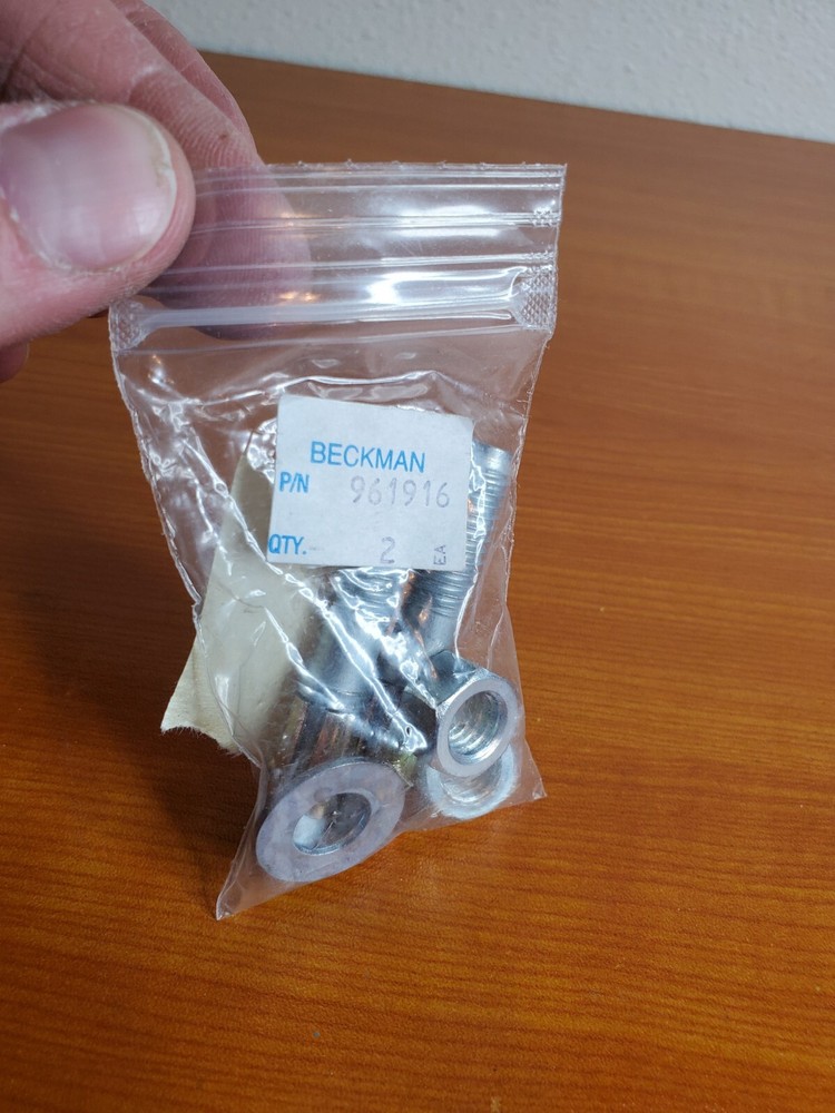Beckman 961916 Bolts & Nuts (2 Pack)