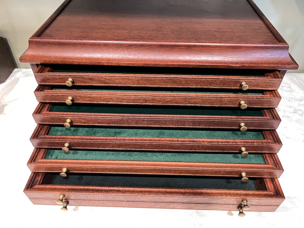 Mahogany Solid Wood Tabletop Chest 6 Drawers Velvet Green Lined Brass Knobs