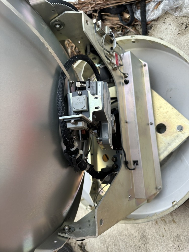 KVH Tracvision HD 7 satellite dish