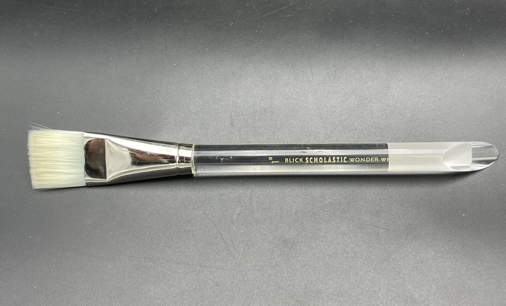 Blick Scholastic Wonder White Flat Foot Brush 1"
