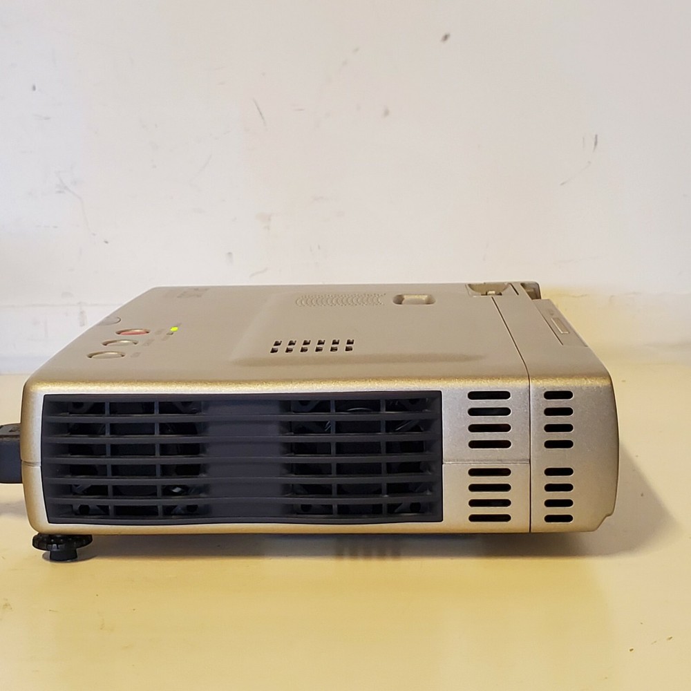 PLUS U3-810 DATA PROJECTOR with remote, user manual & case