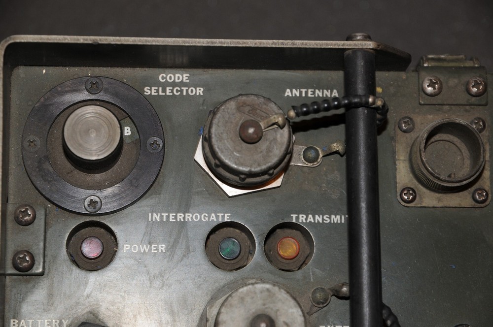 AN / PPN-18 Transponder Set – Forward Air Control
