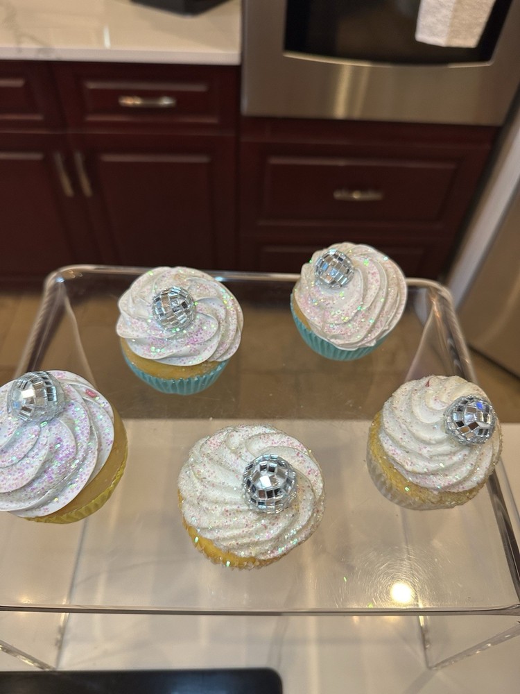 Artificial Cup Cakes Desserts Simulation Realistic Cupcake