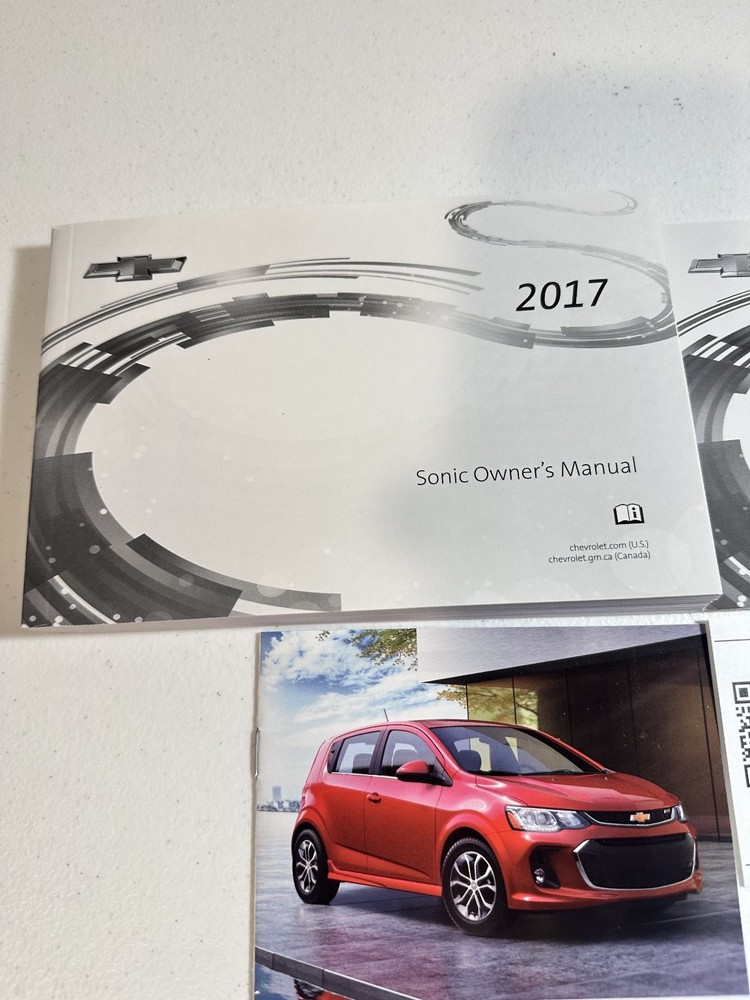 2017 Chevrolet Sonic Owner's Manual Set