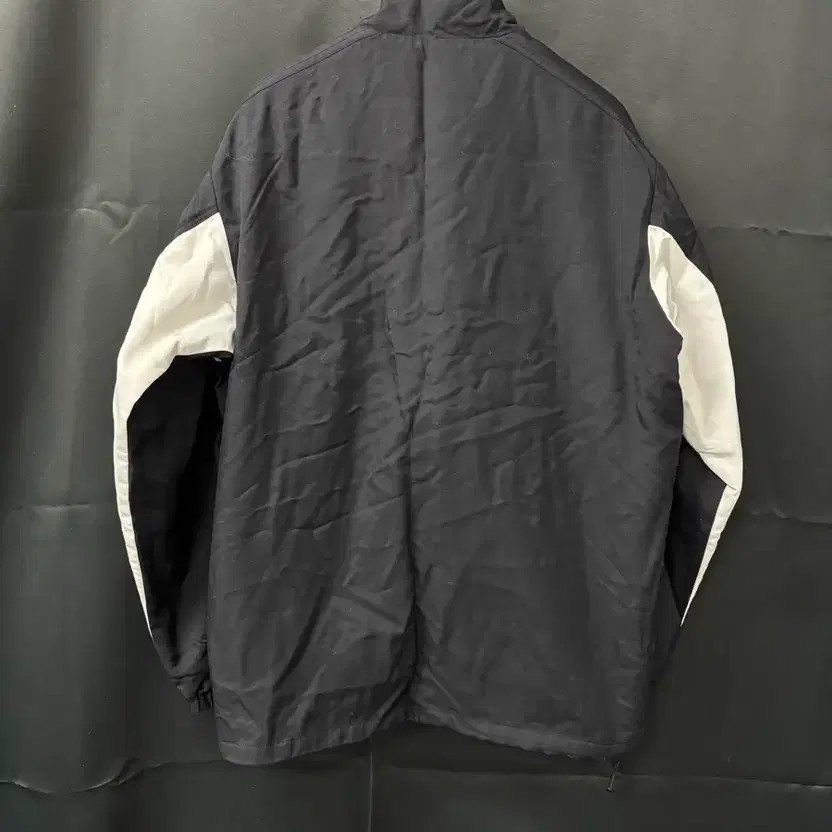 Umbro Authentic Windbreaker, Size 90