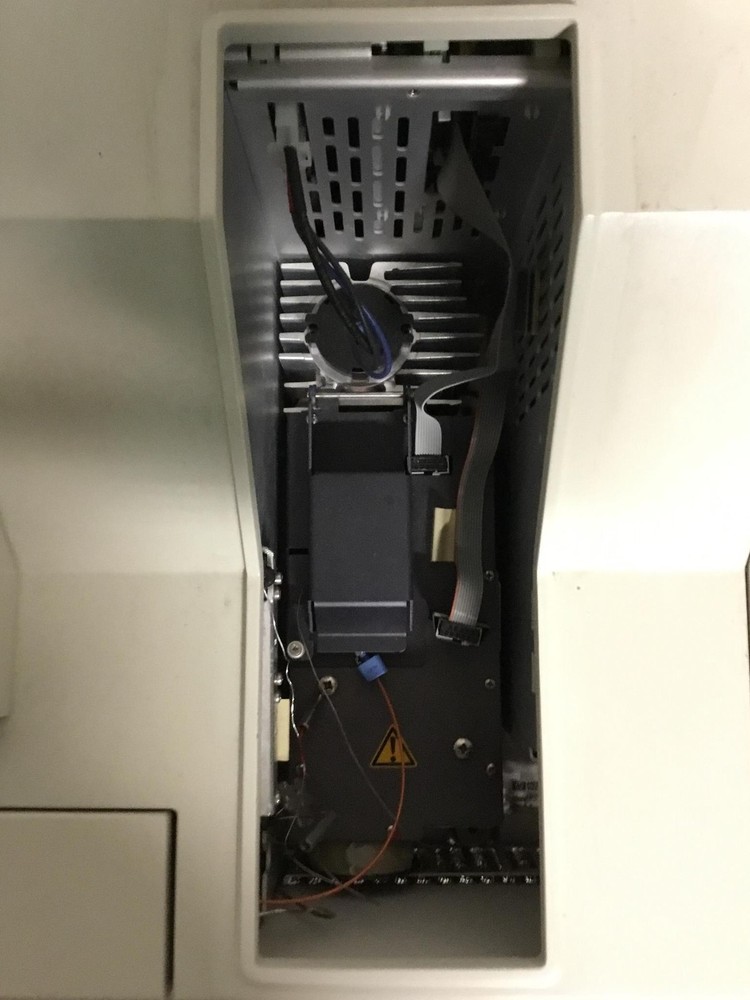 Hp 1090 Series II Liquid Chromatograph WORKING