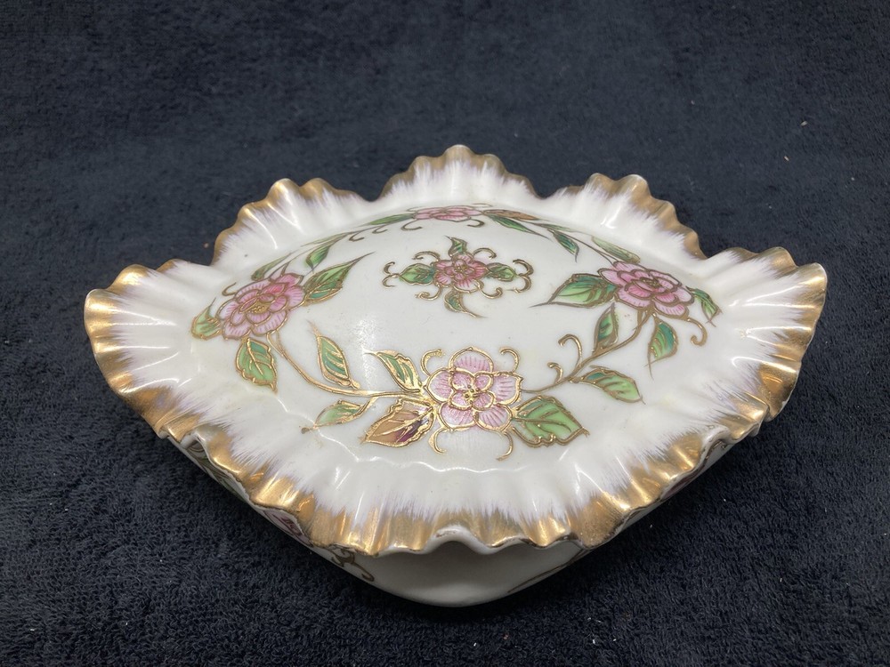 vintage dresser box