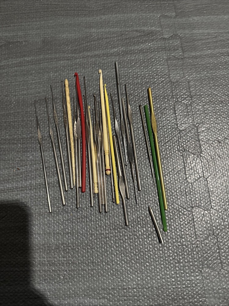 Different Size And Types Crochet Hook ( 25 Count)