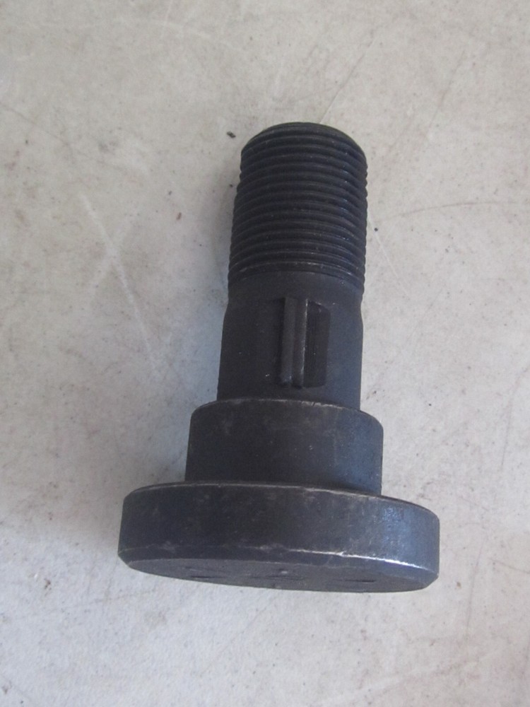 BRADCO BRUSH CUTTER BLADE BOLT 17389