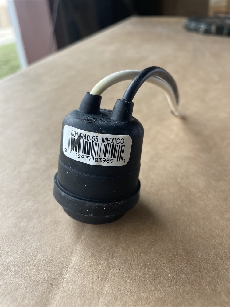 NEW!! Leviton Weatherproof Socket, Black 10 per box