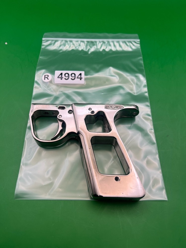 Dye Single Finger Hinge Autococker Frame