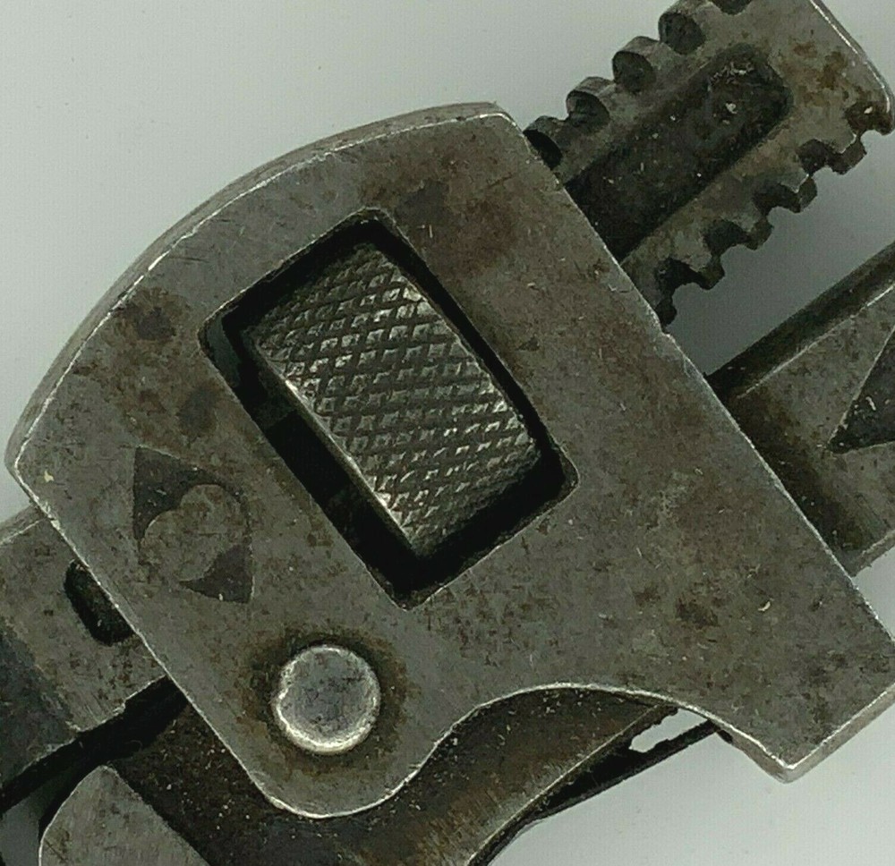 Stillson Walworth #8 Wood Handle Monkey Adjustable Pipe Wrench Good Condition