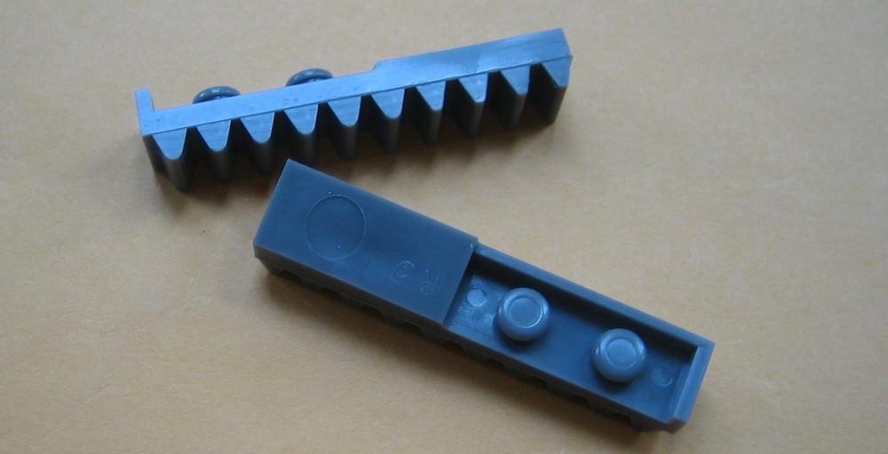 Side Rack (L & R) for SilverReed/Singer/Studio knitting machine