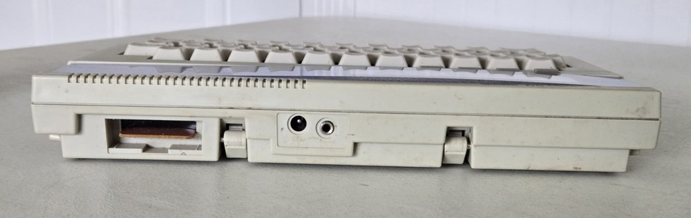 1985 Laser 50 Personal Computer *POWERS ON* in Box w/ Manual + Foam + Brouchures